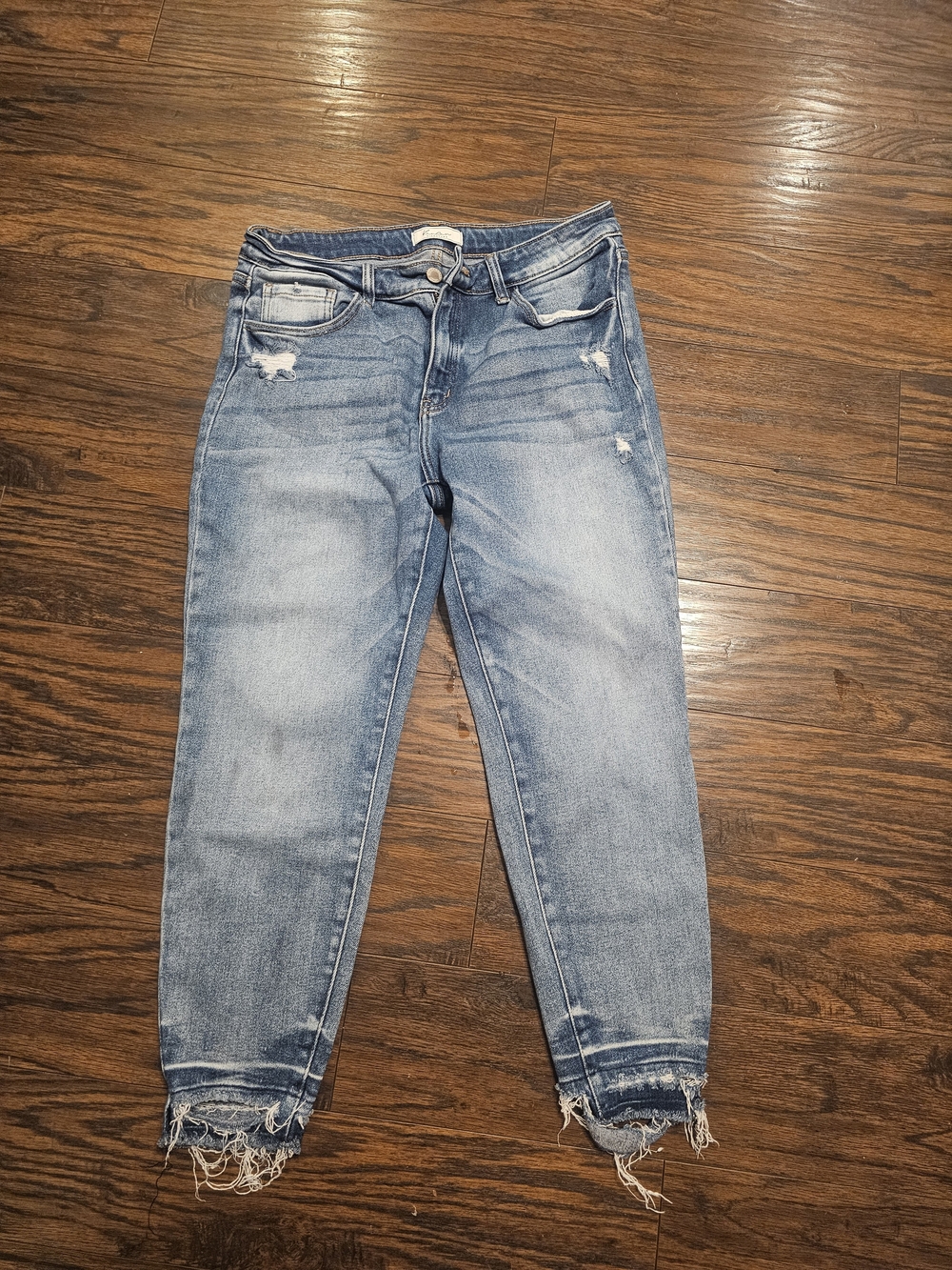 KanCan Light Blue Distressed Ankle Jeans